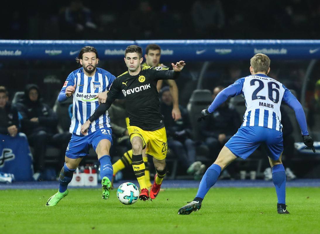 关于RB莱比锡主场大胜柏林赫塔，取得关键胜利！的信息