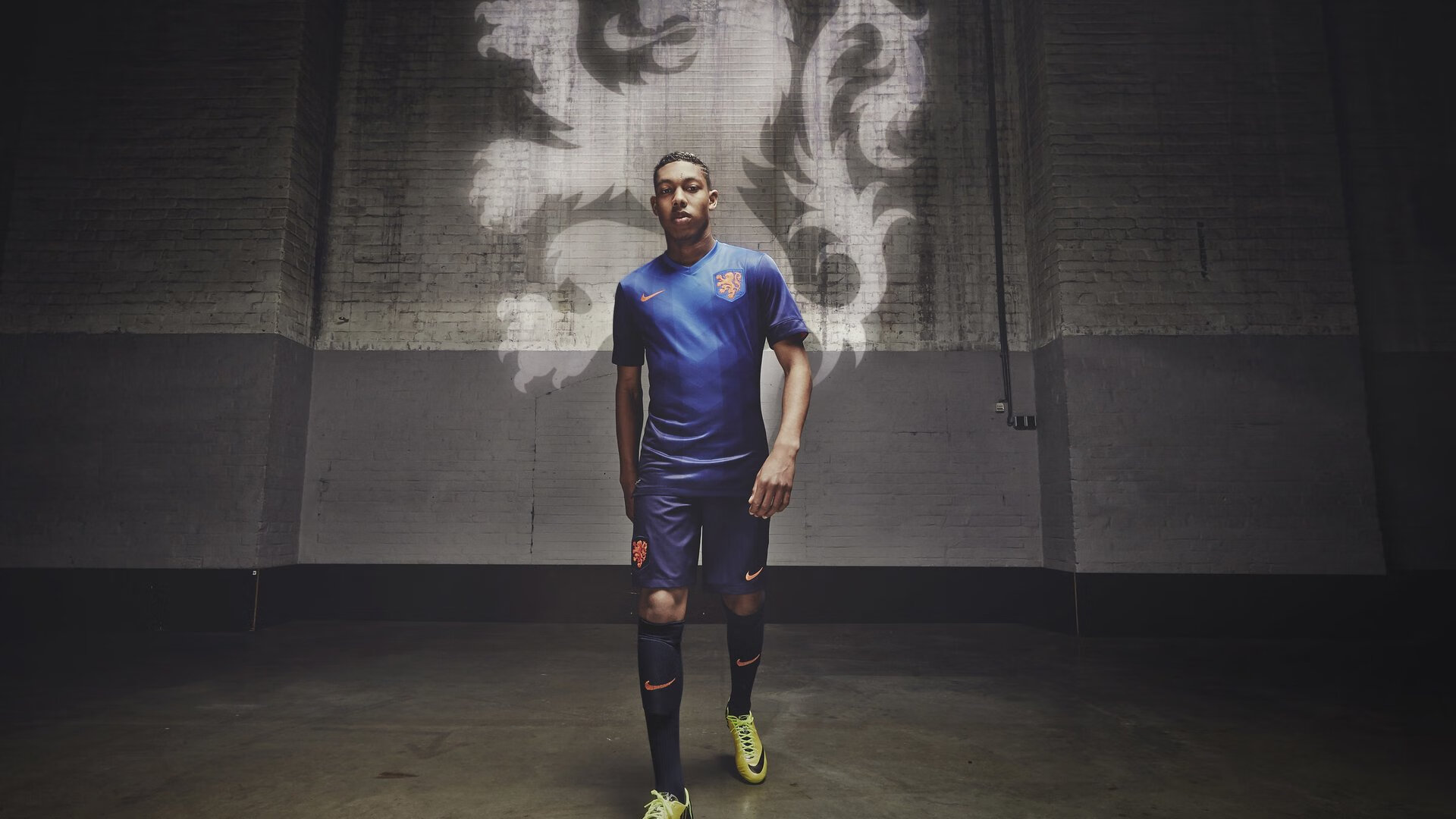 DB电竞下载-奥运周期关键战，莱比锡红牛强势晋级，塞内加尔足球新星闪耀焦点战