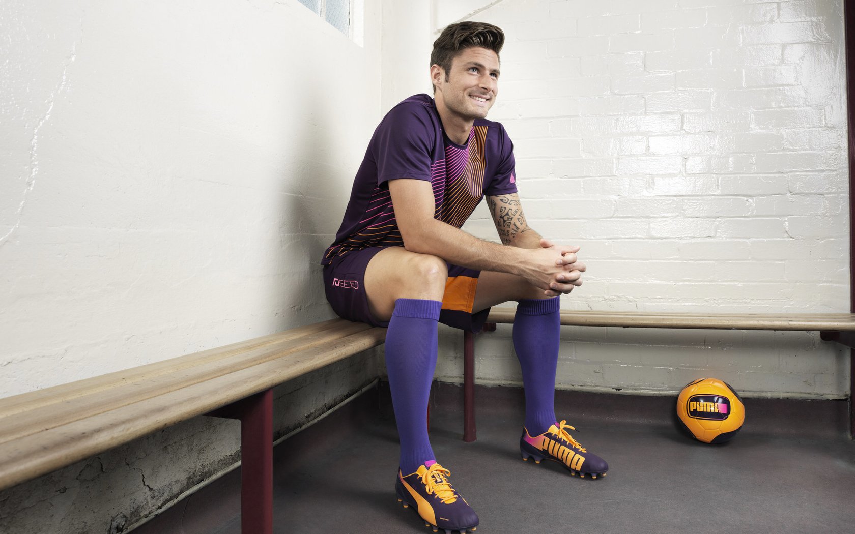 DB官网-德甲争冠战之夜，英格拉姆的制胜一击如何点燃整个联赛